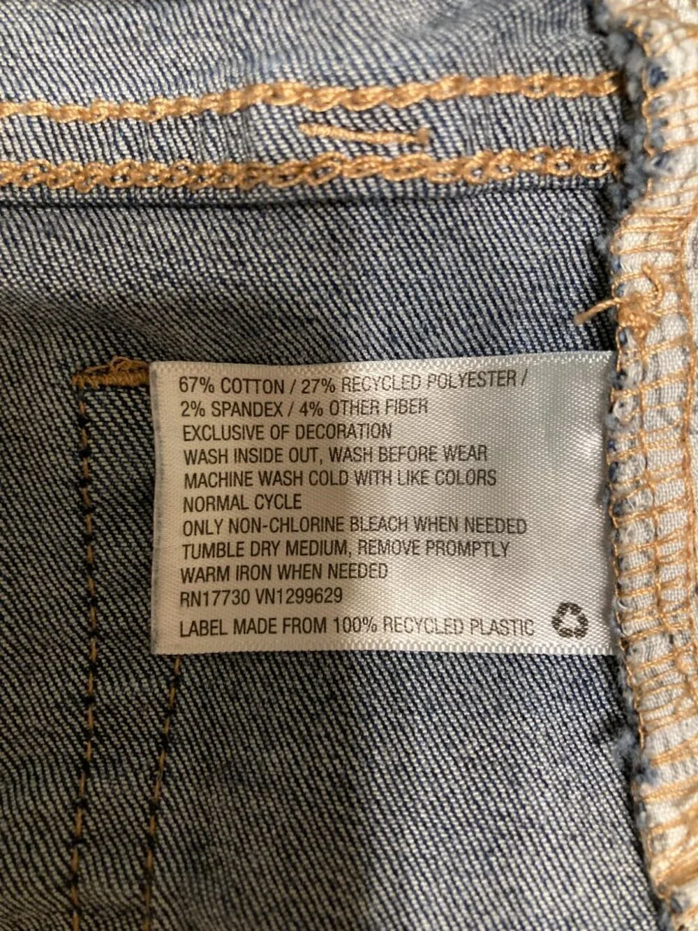 Cat & Jack Girls Denim Jean Shorts Cute Graphics Size S (6/6X) Like New!